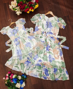 Nautiful Women Kurta Set