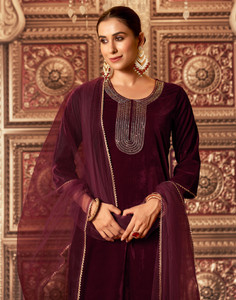 Skylee Women Kurta Pant Dupatta Set