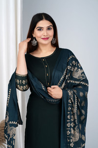 VESOCLO Women Kurta Pyjama Dupatta Set