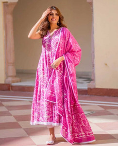 VILONI Women Kurta Dupatta Set