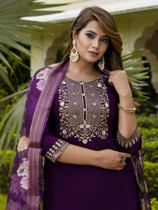 VredeVogel Women Kurta Pant Dupatta Set