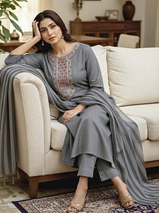 BILANZA Women Kurta Pant Dupatta Set
