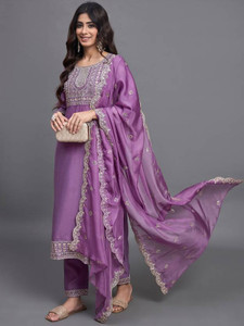 GLAMELAB Women Kurta Pant Dupatta Set