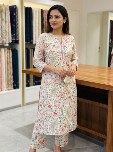 Madarwa Women Kurta Pant Set