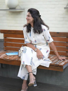 spear Women Kurti Pant Set