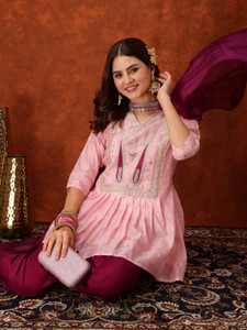 Sangria Women Kurta Dhoti Pant Set