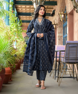 Klosia Women Kurta Pant Dupatta Set