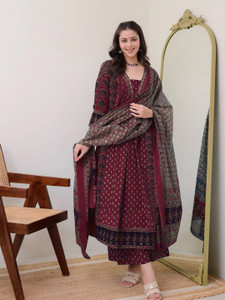 Assume Fab Women Kurta Pant Dupatta Set