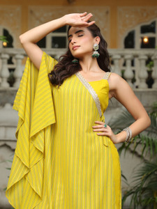 Janasya Women Crop Top Pant Cape Set
