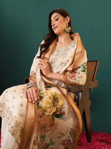 Royal Export Women Kurta Pant Dupatta Set