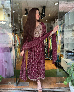 Shanta creation Women Kurta Pant Dupatta Set