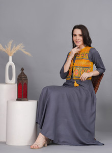 Dinaya Women Kurta Ethnic Jacket Set