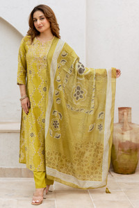Nehamta Women Kurta Pant Dupatta Set