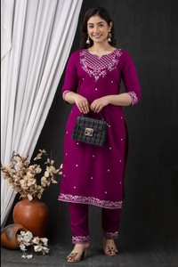 Kriska Women Kurti Pant Set