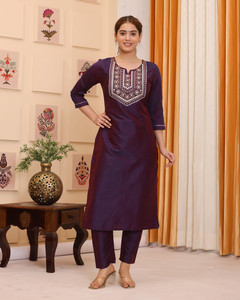 WOMENISHKURTI Women Kurta Pant Set