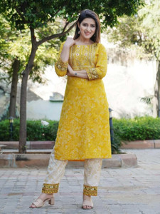 Vindyavasini Women Kurta Pant Set