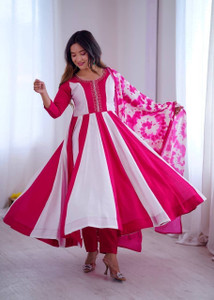 Creeper Women Kurta Pant Dupatta Set