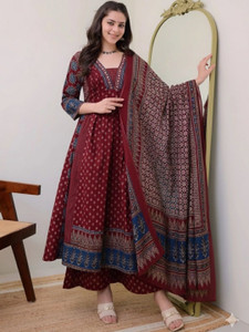 VAANEEP Women Kurti Pant Dupatta Set