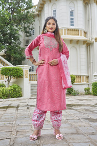 TRAHIMAM Women Kurti Pant Dupatta Set