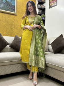 Trijal Fab Women Kurta Pant Dupatta Set