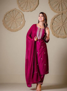 VIEW Creation Women Kurti Pant Dupatta Set - Image 4