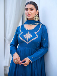 Royal Export Women Kurta Pant Dupatta Set