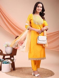 AYUKTA INTERNATIONAL Women Kurti Pant Dupatta Set