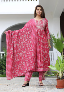 Arangetram Women Kurta Pant Dupatta Set