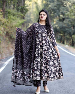 Yusra Women Kurta Pant Dupatta Set