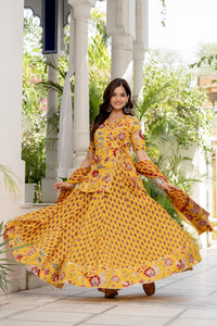 Fabitude Women Kurti Skirt Dupatta Set