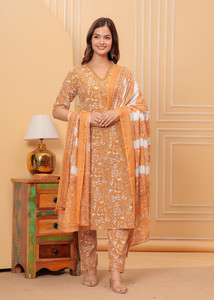 Lamba Creations Women Kurti Pant Dupatta Set