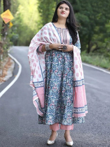 PILUDI Women Kurta Pant Dupatta Set