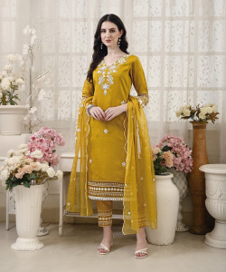 berrylicious Women Kurta Pant Dupatta Set
