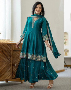 Skylee Women Kurta Sharara Dupatta Set