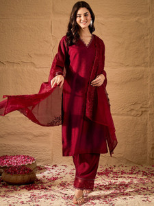 SHREESHA ENTERPRISE Women Kurta Pant Dupatta Set