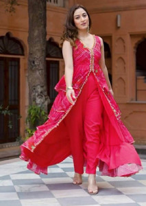 HouseOfCommon Women Kurti Pant Set