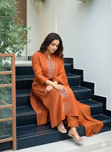 Gosriki Women Kurta Pant Dupatta Set