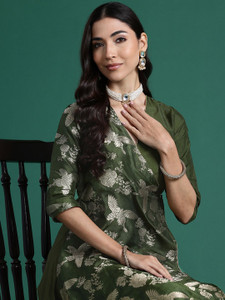 Sangria Women Kurta Pyjama Set