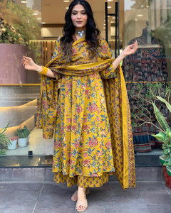 Klosia Women Kurta Pant Dupatta Set