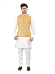 UNIQUE MOMENTS Men Kurta Pyjama Ethnic Jacket Set