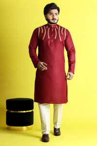 Tibra Collection Men Kurta Pyjama Set