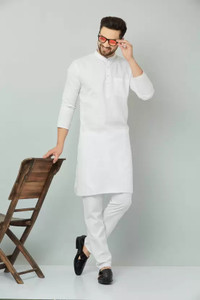 LookMakers Men Kurta Pyjama Set