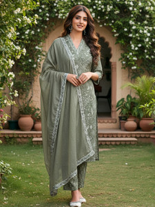 ARADHNA Women Kurta Pyjama Dupatta Set
