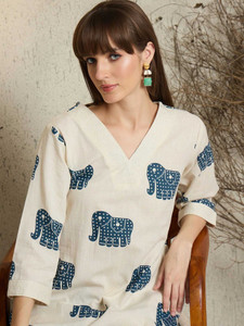 Dressar Women Printed Straight Kurta
