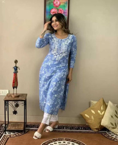 VILONI Women Kurta Pant Set