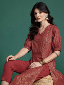 Sangria Women Kurta Pant Set