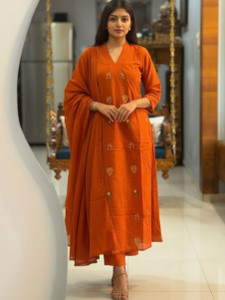 ANJIKI Women Kurti Pant Dupatta Set