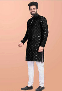 VALAKI Men Kurta Pyjama Set