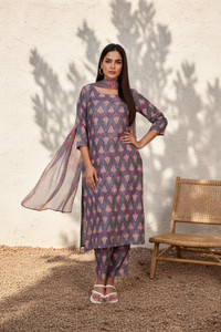 W Women Kurta Pant Dupatta Set