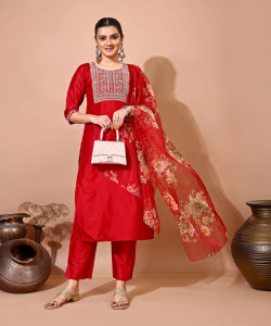 AYUKTA INTERNATIONAL Women Kurti Pant Dupatta Set